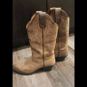 NEW Tony Lama Cowboy boots.Women size 6